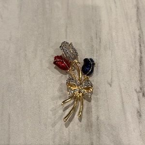 Vintage Roses Brooch Pin